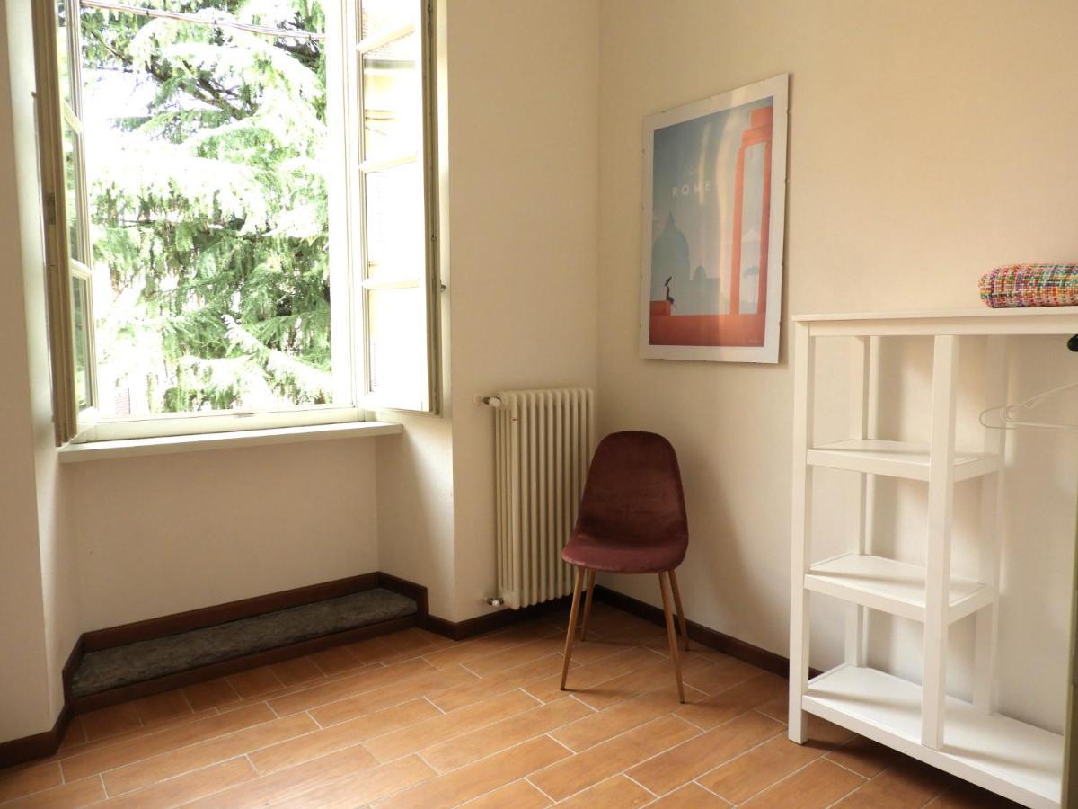 Villa Maghetti - Modernized Flat In Historic Palazzo In The Center Of Luino Buitenkant foto