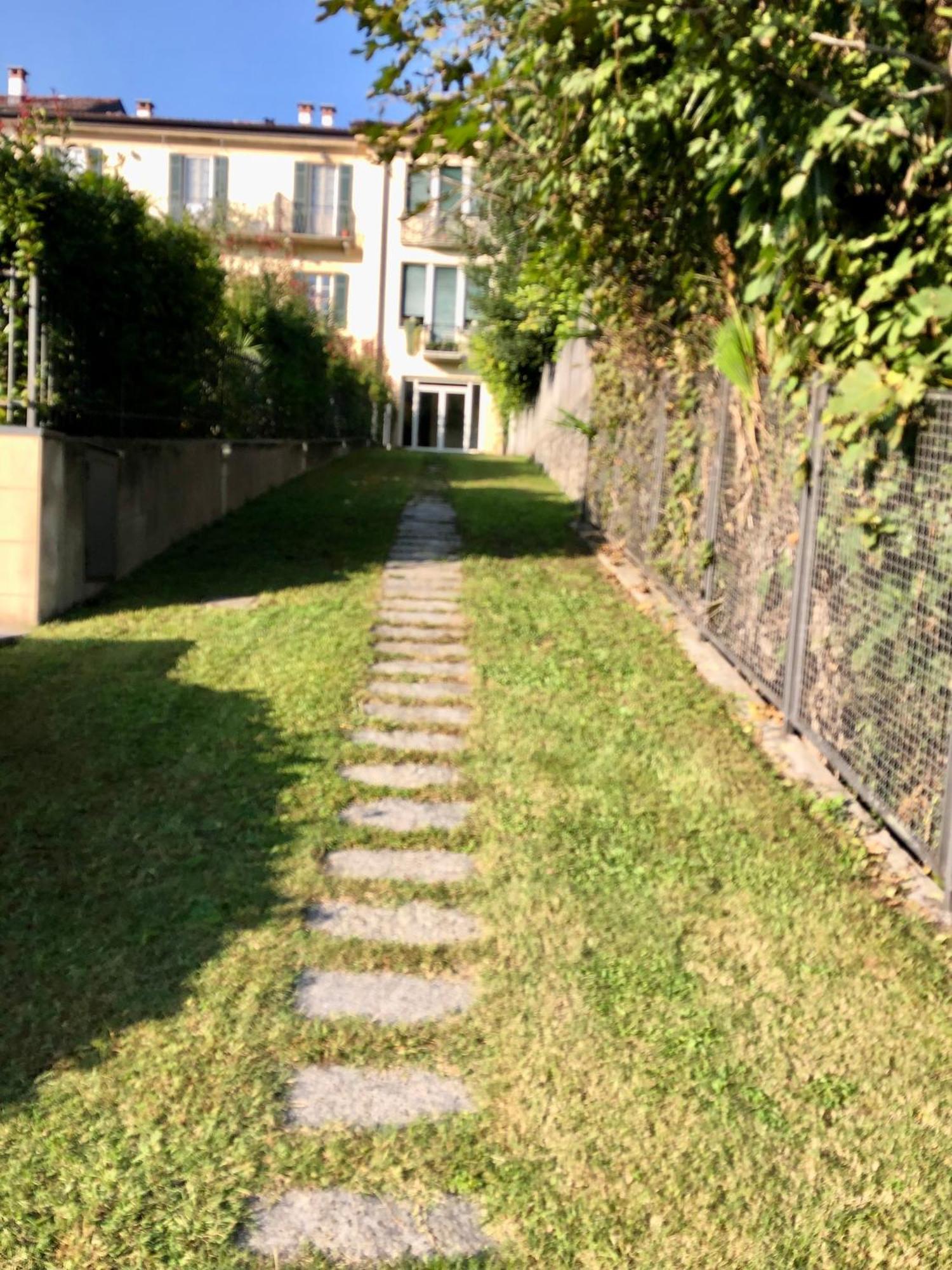 Villa Maghetti - Modernized Flat In Historic Palazzo In The Center Of Luino Buitenkant foto